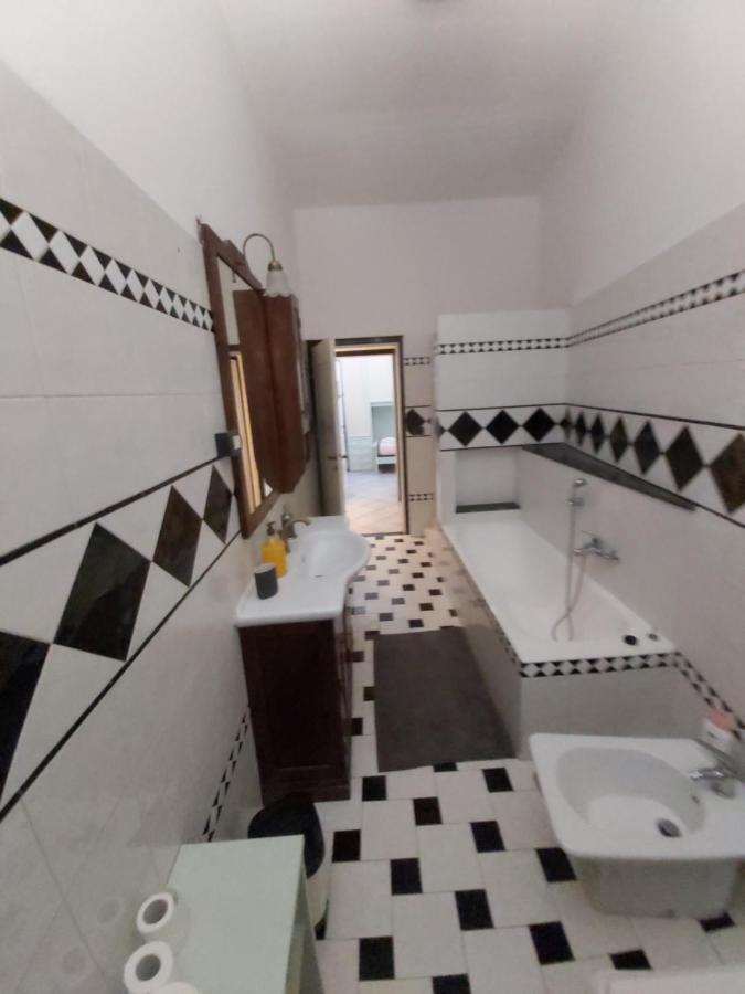 Whole Holiday Home Apartment Splendid Civitavecchia Da Pamino & Priscilla Bagian luar foto