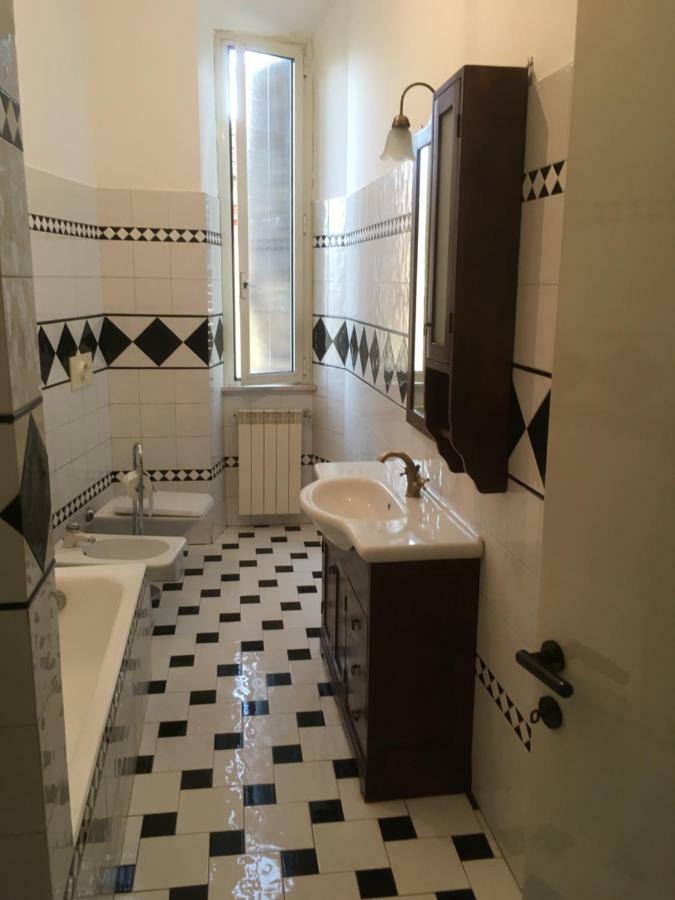 Whole Holiday Home Apartment Splendid Civitavecchia Da Pamino & Priscilla Bagian luar foto